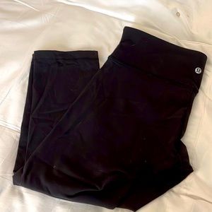 Lululemon capris.